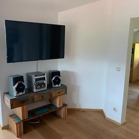 شقة Dachgeschoss Mit Charme - Floor With Charme *
