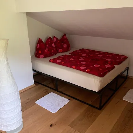 شقة Dachgeschoss Mit Charme - Floor With Charme *